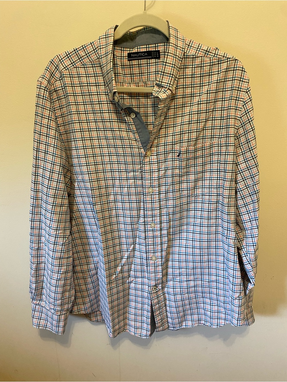 Nautica Plaid Button-Down Shirt in White, Blue & Coral Men’s large 100% cotton